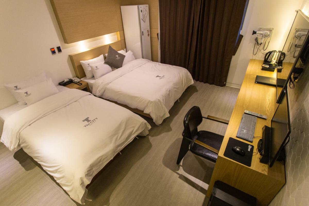 The City Hotel Jeonju Esterno foto
